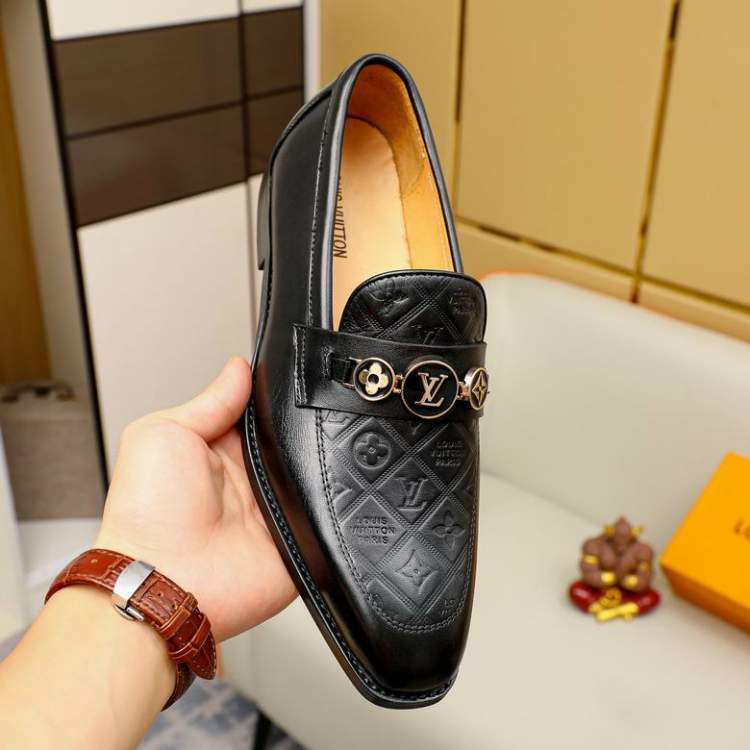 Picture of Louis Vuitton Shoes _SKULVsz38-443Cn064013747